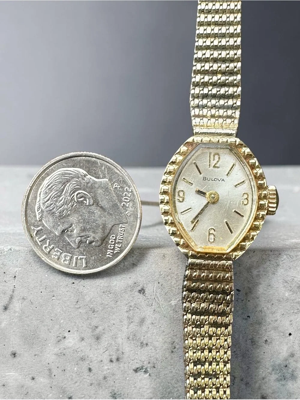 Vintage Bulova Swiss Watch ~ Women's 10K Rolled Gold Plate 17 Jewels Mechanical